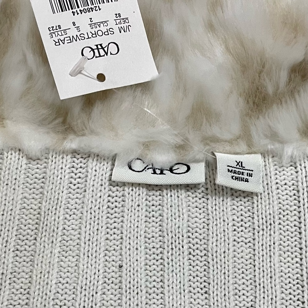 NWT Cato Mock Fur Zippered Sweater - Picture 6 of 6